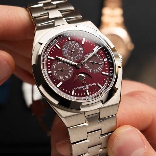 GlobalWatchClub's tweet photo. When someone says they don't like watches, show them this... https://t.co/Rm37YwUgym