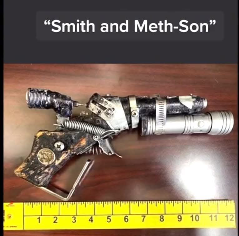 spindlecrank's tweet photo. The weapon of choice...

Stay Cunty People....

Becky Bodling Irwin Ghosty Cat Lilly Heeger Daniel Gosvener https://t.co/U3R52ZTVqr