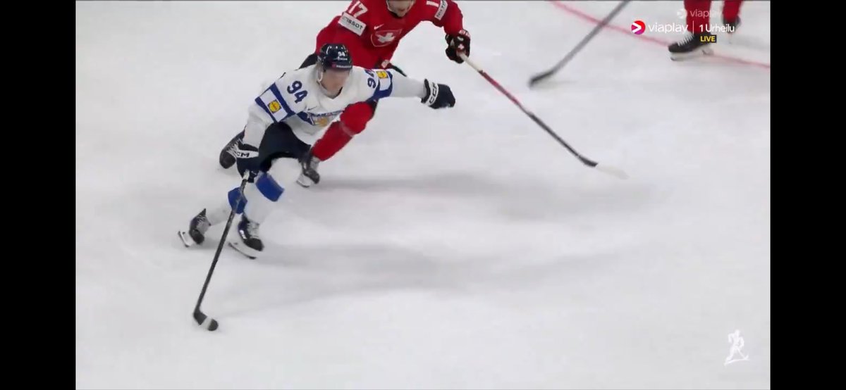samtinen's tweet photo. Susikäsi! ❤️
#leijonat https://t.co/TUoyO6Lo7X
