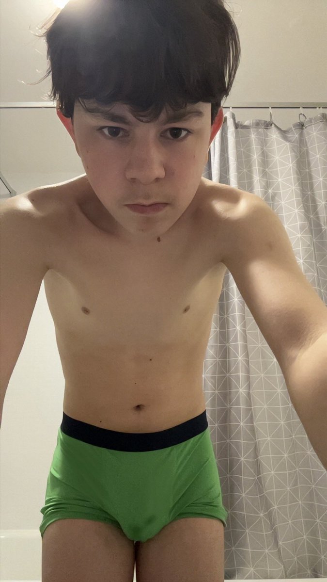 drueskii776's tweet photo. like and repost if i should post the version without my boxers 😈🔥 https://t.co/CMj2SGW2U3