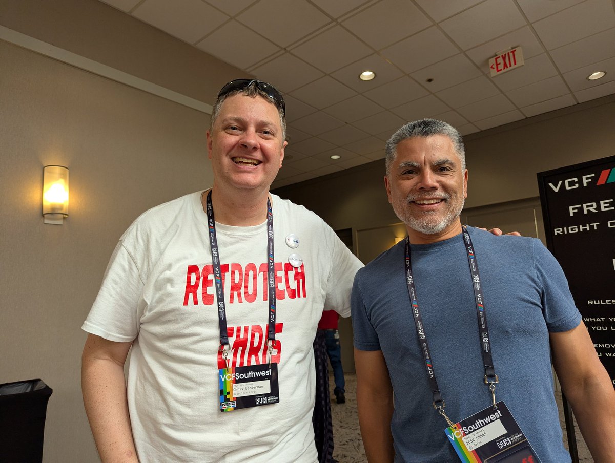 RetroTechChris's tweet photo. I finally met @jderas in person! So of course we had to grab a picture! #VCFSW https://t.co/QW745HJKu2