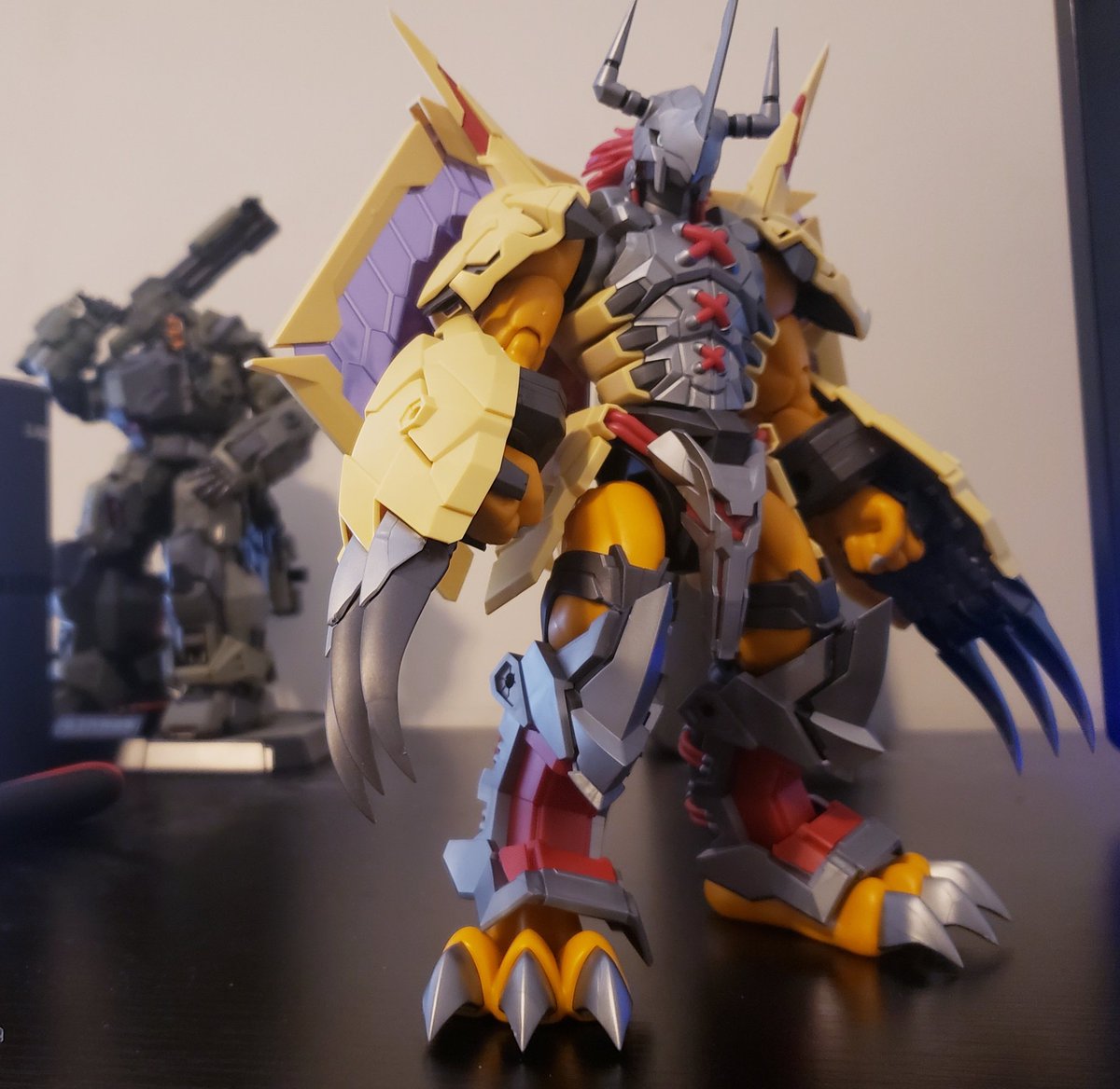 HarmonyDescent's tweet photo. WarGreymon Amplified done, and 3 random mech figures! https://t.co/XpGMJ3KjXn