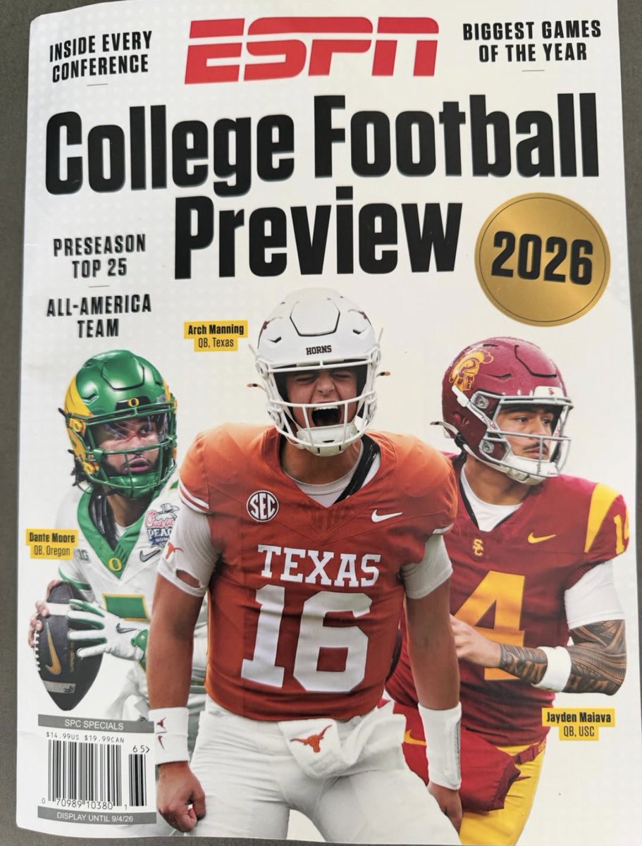 PaolaBoivin's tweet photo. ESPN has turned back the clock and produced a college football preview magazine. Couldn’t be happier. It’s nostalgic. Love poring through them before the season. @lindyssportsmag, too @AGWildcatReport https://t.co/ZC4hLZ36yg