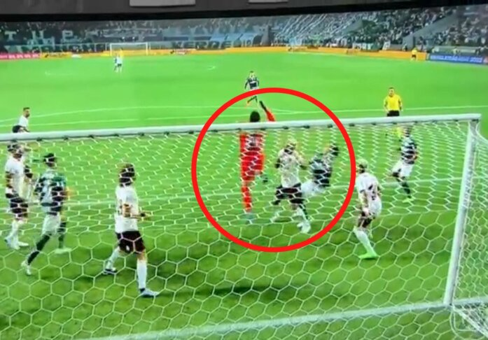 MarombaSEP's tweet photo. @_FlaDaDepressao Nesse jogos você falou de arbitragem? Seu MERDINHA hipócrita. https://t.co/fobHG0MLTg