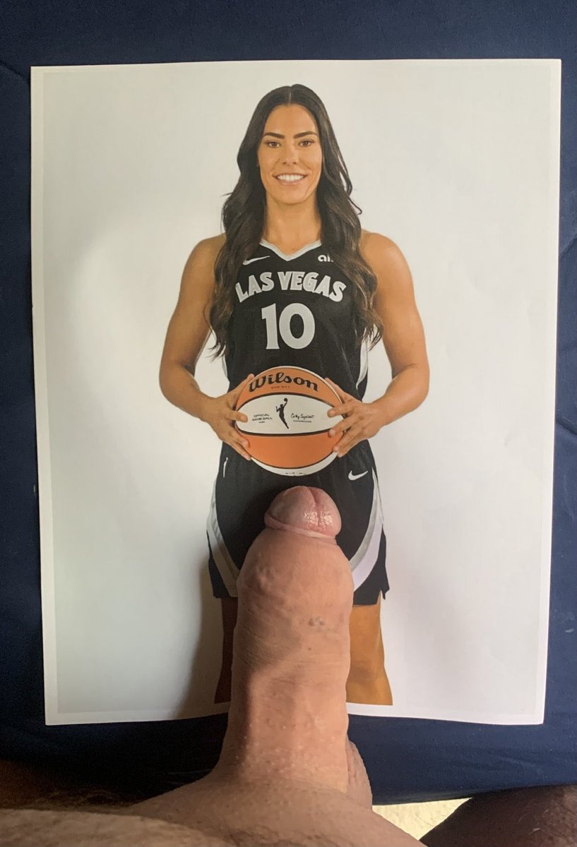 SimpforSab69's tweet photo. Showing my penis to all you gooners. I’m a sicko perv for wnba hotties https://t.co/tk2ey2LakQ