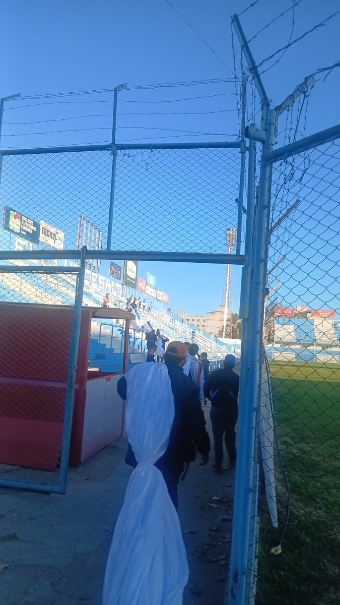 GytNada's tweet photo. SE VAN A QUERER MATAR 🤪 LDA. https://t.co/6zRTMnUhbS