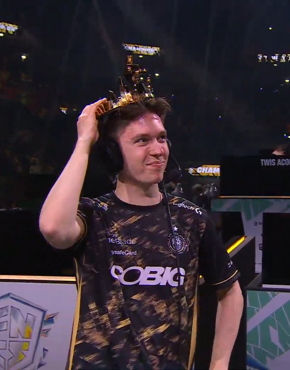 jonv2_'s tweet photo. @MalibucaFN @BIGCLANgg @Thomas5x_ Goatbuca 👑 https://t.co/ZRrbjdwDbK