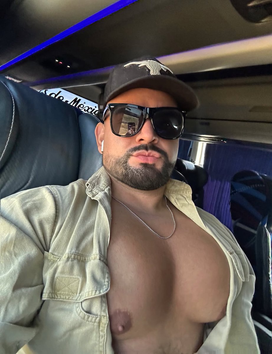 plusbearmen's tweet photo. Sunny Morning https://t.co/xAfN0l1vHN