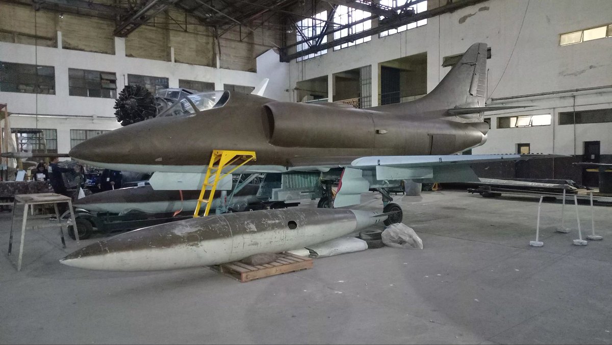 gonzaconti_18's tweet photo. #A4 #Skyhawk #C240 #G5C #NHQP #MuseoNacionalDeAeronautica #BaseAereaMilitar #Moron #FuerzaAereaArgentina #Malvinas https://t.co/dX5LkHfMuD