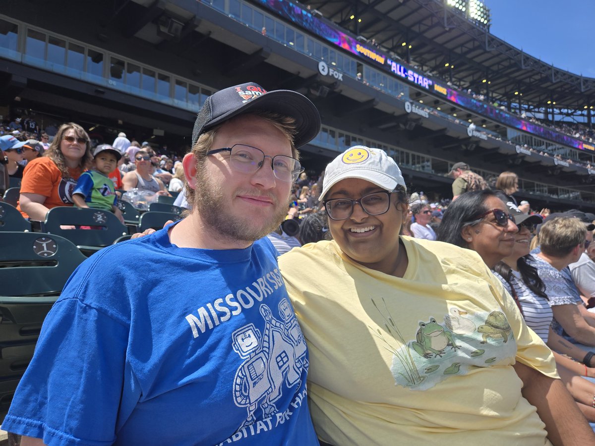 IllinoisAFP's tweet photo. Another awesome Home Runs for Healthy Families game with @bankhealthy and Sox Win 2-1. https://t.co/glWrbSOr3e