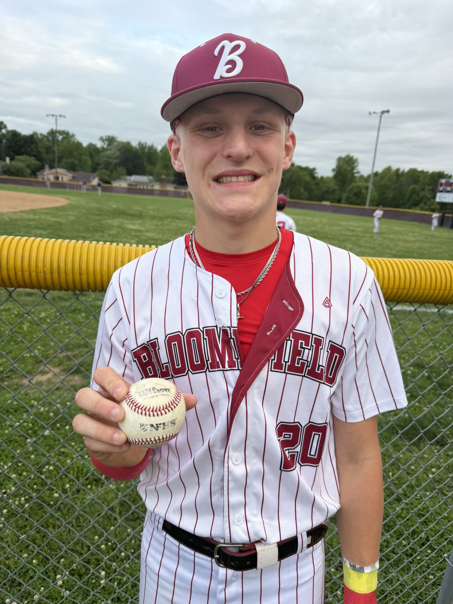 _jrow01_'s tweet photo. Great Sophmore Season with the Cards 
Record: 14-8
Here are some Hitting Stats from the season 
Avg: .511
H: 23
RBI: 19
R: 21
2B: 4
HRs: 5
@prepbaseball @PB_Uncommitted @AnnexNst @Bloomfieldbase @IndStBaseball @RickSemmler @PurdueBaseball @MSUBaseball @ClemsonBaseball https://t.co/GXlSXCJ9AI