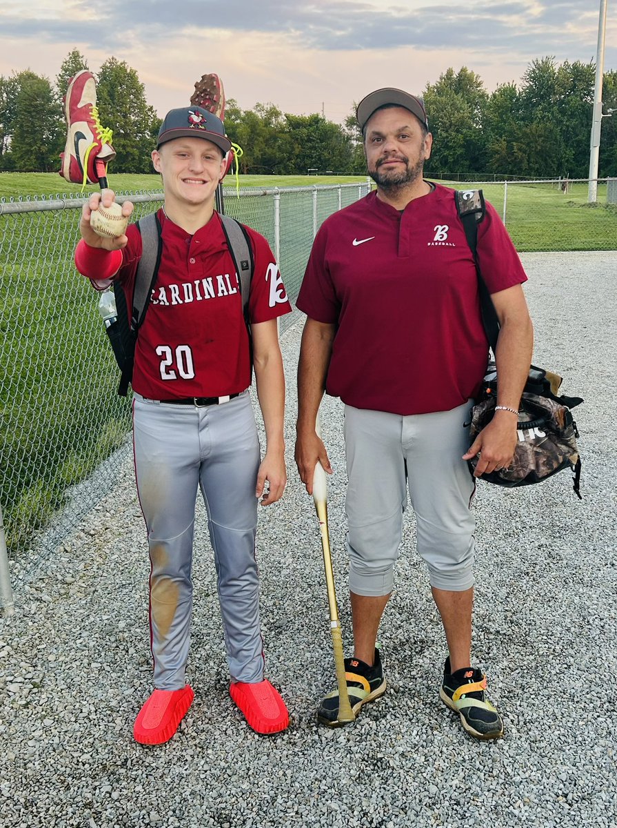 _jrow01_'s tweet photo. Great Sophmore Season with the Cards 
Record: 14-8
Here are some Hitting Stats from the season 
Avg: .511
H: 23
RBI: 19
R: 21
2B: 4
HRs: 5
@prepbaseball @PB_Uncommitted @AnnexNst @Bloomfieldbase @IndStBaseball @RickSemmler @PurdueBaseball @MSUBaseball @ClemsonBaseball https://t.co/GXlSXCJ9AI