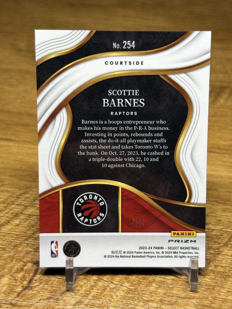 RockysCardboard's tweet photo. $55

Scottie Barnes
Green FB /5 Courtside

Front very clean, back has some scratching 

$5 BMWT, no PWE 
Stacks $100+ ships free https://t.co/e9tzMAX2AR