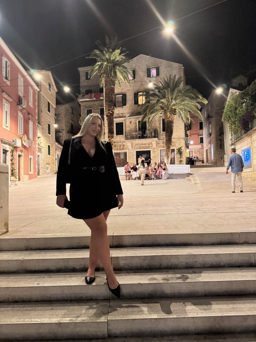 MonikaLust666's tweet photo. 💫Dječaci ne budite stidljivi, čekam vas... https://t.co/1GZyOsxfOS ❤️ https://t.co/lHV788InSh