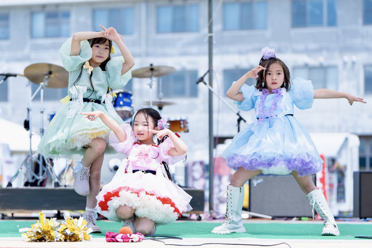 yuichan_anchan's tweet photo. ◎ ガーデンピクニックフェスタ
◎ 佐久市民交流ひろば
◎ 長野県佐久市
◎ 2026.05.24(日)
◎ みらくる♡るるステージ
風が強い中お疲れさまでした😊✨
#ゆいちゃん #JS4 #みおちゃん #らなちゃん #JS1 #みらくるるる #研究生 #ARKキッズ #芸能プロダクションARK @Skysunny33R https://t.co/wGbOmkpmoG