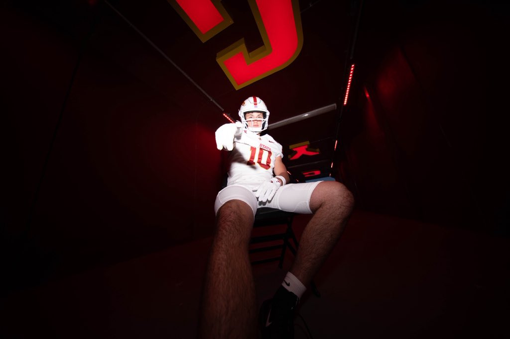 CadeNewman17's tweet photo. Thank you @CycloneFB for a great OV! @ISURogers3 @CoachHestness @Coach_Roehl @RickyCiccone @Turbo_Durbo1 @canewman22 https://t.co/g27PGQeoAJ