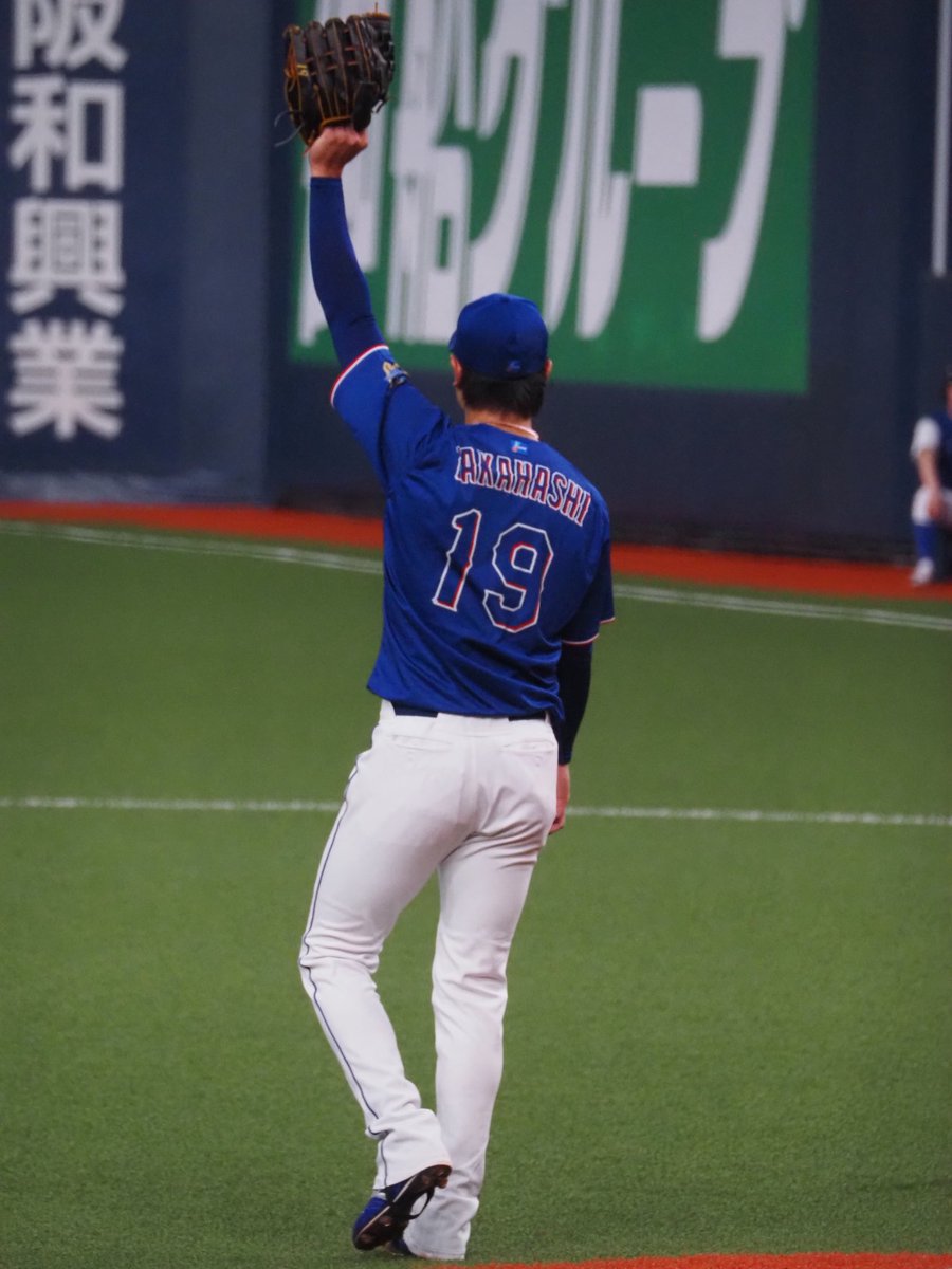 8919ab's tweet photo. 宏斗が自信をもって自分の納得のいく球が投げられますように
パワーアップして戻ってくるって信じています https://t.co/7PY82uoU2e