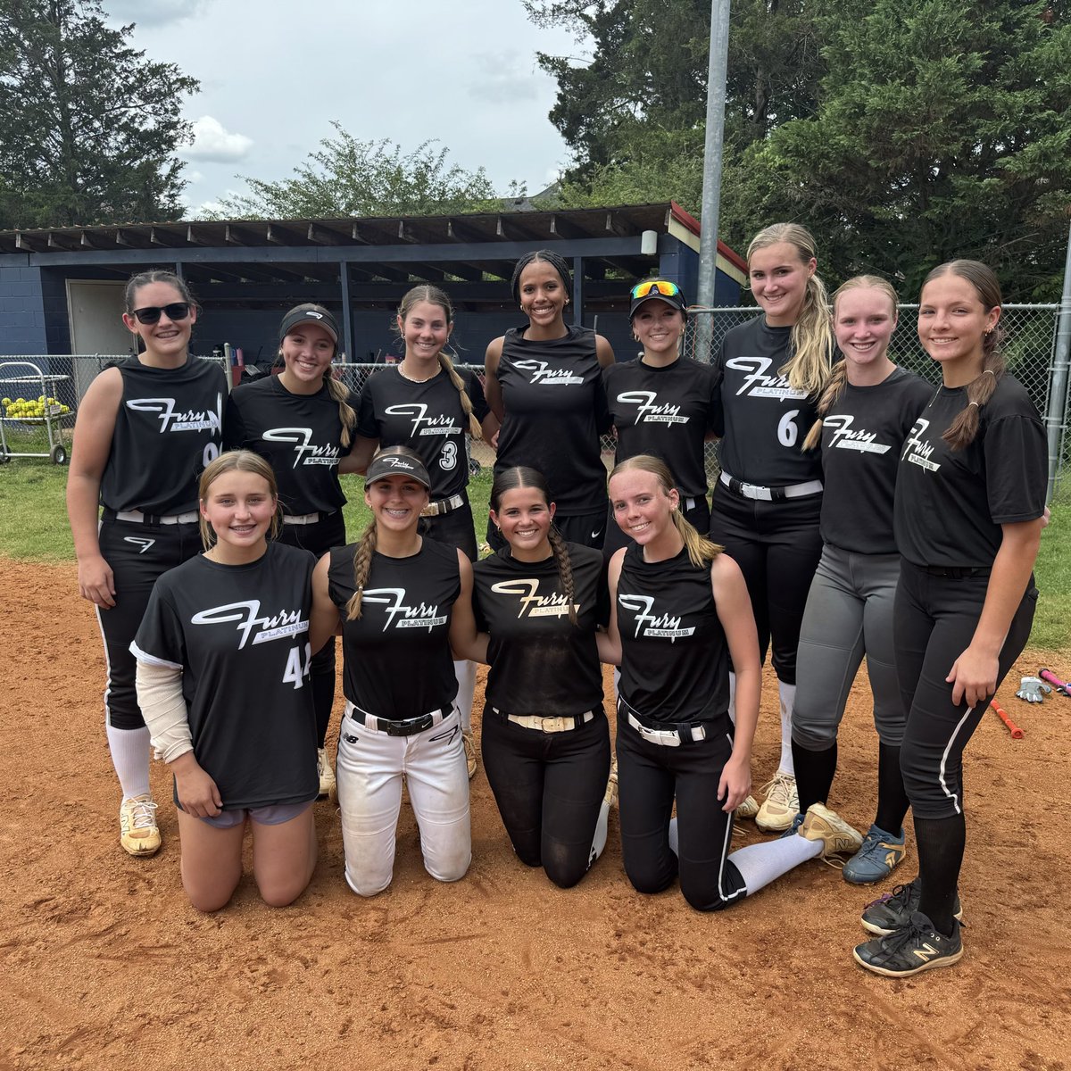 FPHiggs's tweet photo. Great two days of practice with these ladies! We’re putting in the work now and building something special together.

Looking forward to a great summer filled with growth,and competition. The future is bright for this group! 🥎💪 https://t.co/runEooRUcK