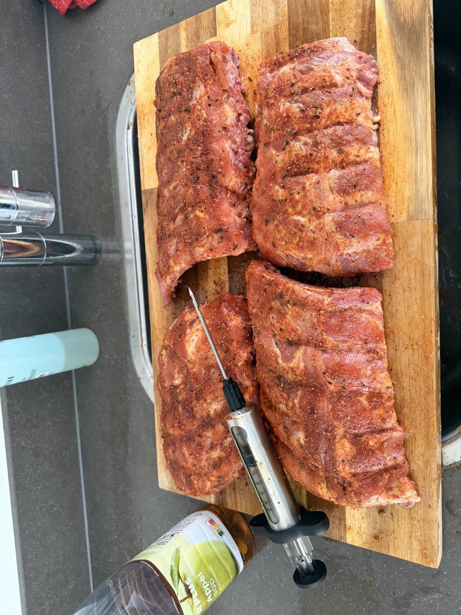 EddeHeus's tweet photo. #WhatIsOnTheBBQ #spareribs https://t.co/xUIb1NgWmM