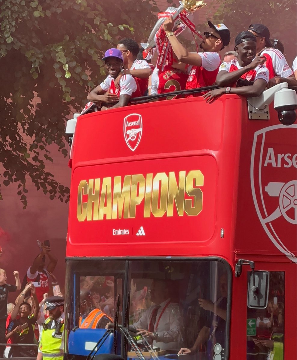 AomineReborn's tweet photo. An amazing day to end an amazing season with some amazing people. I love this club and will cherish the memories made ❤️ https://t.co/mIOe0e2yUo