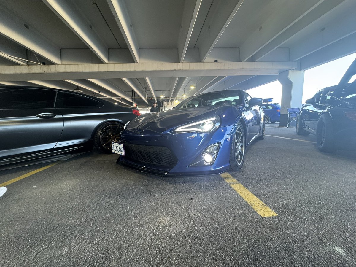 zazablue_'s tweet photo. Baby’s first exhibit at an auto show @DRIVENSHOW https://t.co/p2LSDY9QnO