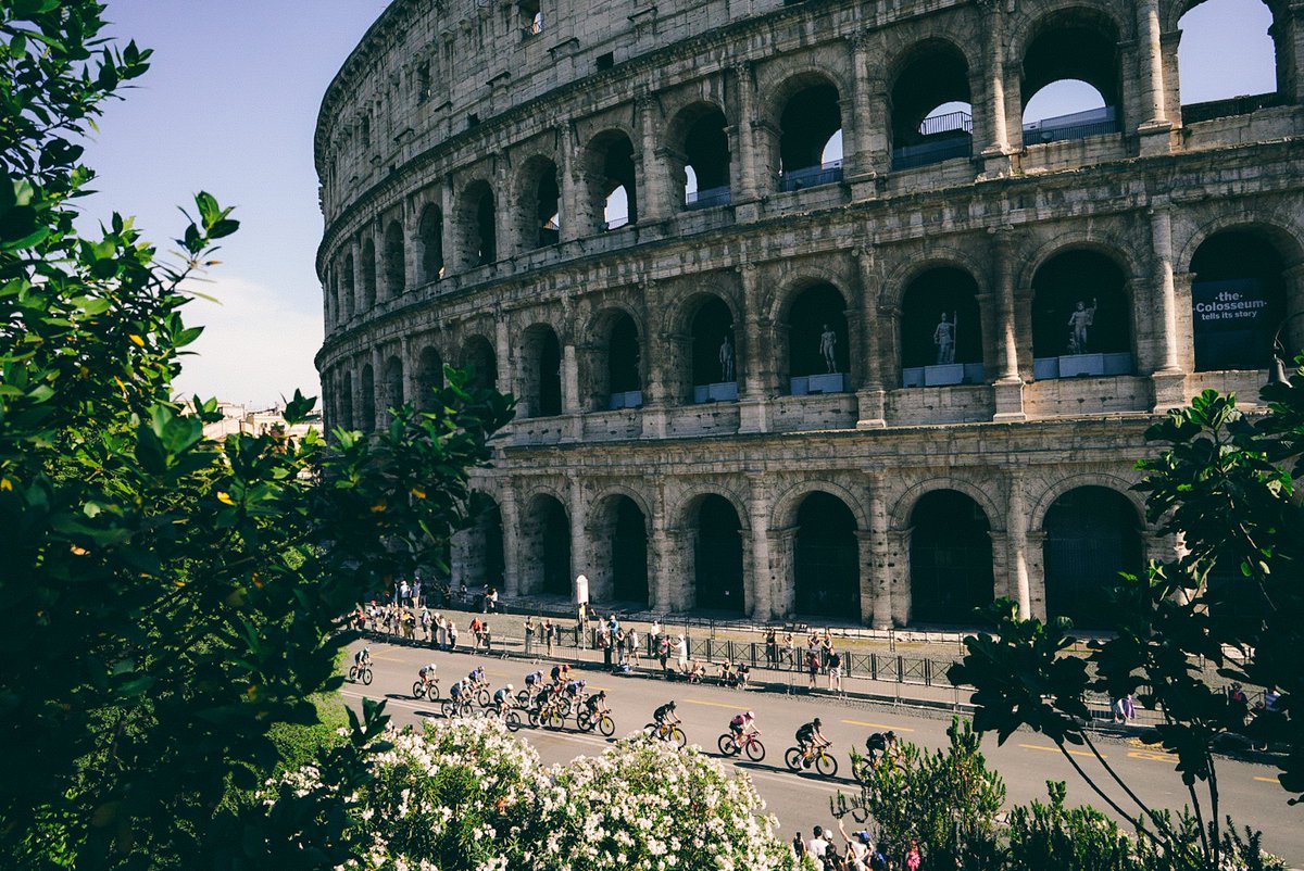 giroditalia's tweet photo. 🏛️ 𝐓𝐡𝐞 𝐄𝐭𝐞𝐫𝐧𝐚𝐥 𝐂𝐢𝐭𝐲

📸 LaPresse | MirrorMedia | @tony_esnault 

#GirodItalia @Roma https://t.co/9JkkMrTkn2