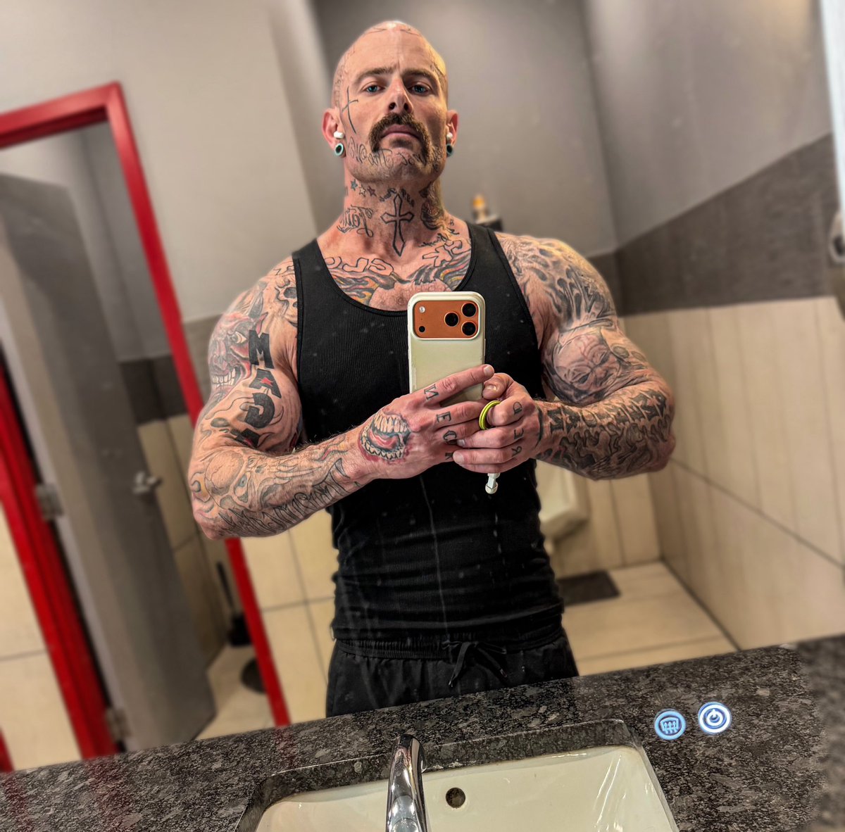 Master_Pump88's tweet photo. Come lick the sweat of my sack faggot https://t.co/benoKmznVf