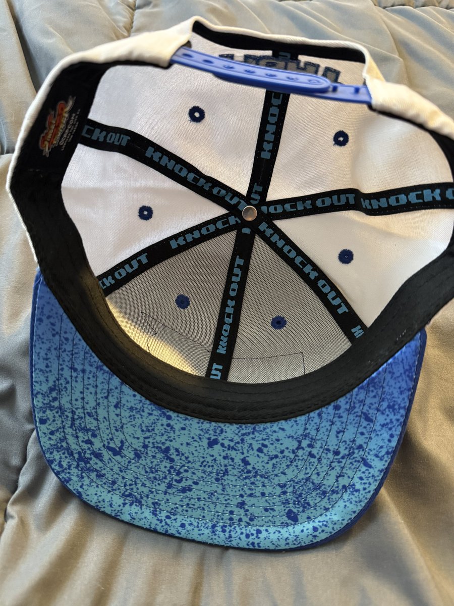 CallMeSugarMilk's tweet photo. I love this new Street Fighter Alpha 3 snapback that just arrived. It’s tough! 🔥👊

Thanks again @theyetee !!! https://t.co/V0Uf5fdrE3