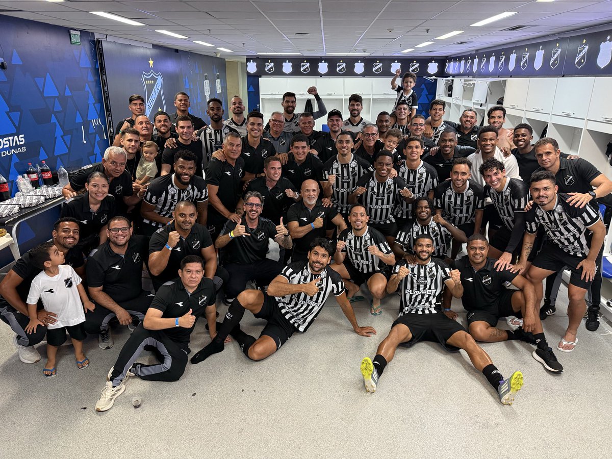 ABCFC's tweet photo. SEGUE O LÍDER! 🤩🔥

Após uma sequência intensa de jogos nos últimos meses, teremos duas semanas importantes para recuperar as energias, ajustar os detalhes e seguir trabalhando forte.

Seguimos focados, unidos e com o mesmo objetivo: lutar pelo acesso! ⚫️⚪️

VAMOS JUNTOS, FRASQUEIRA!

#ABCFC
