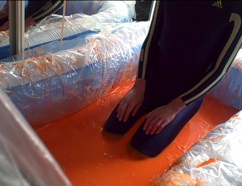 rubber_runner's tweet photo. Unearthed footage of gunge yoga session 2 #gunge #gungebath #lycra #lycrasuit https://t.co/6V0Qz6VAwl