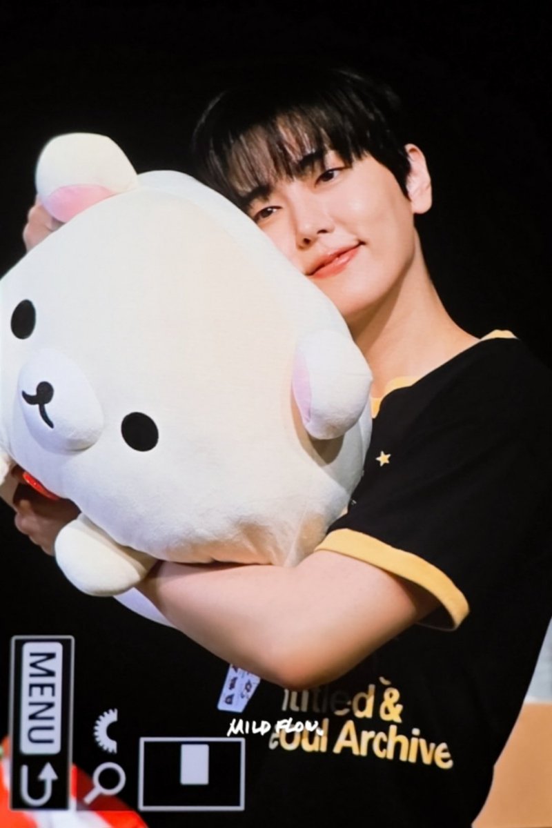 mildflow_89's tweet photo. 260531 애플뮤직 대면 PRE

🐻💕

#SF9 #JAEYOON #에스에프나인 #재윤 #이재윤 https://t.co/Sea19GnL9c