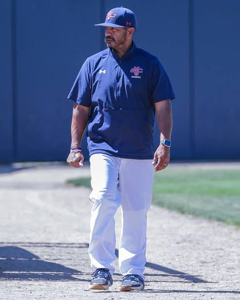 butchbaccala's tweet photo. What an exhausting game. UCLA playing an entire season in pressure as the #1 team in the land. Loses a pressure cooker to @SMC_Baseball . To play at the level of greatness over an entire year like @UCLABaseball has, mentally has to be exhausting. Gaels are fighters as are Bruins https://t.co/VQN7CmdGT5