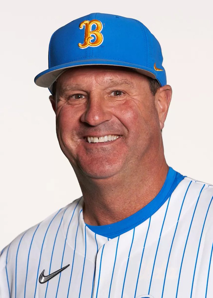 butchbaccala's tweet photo. What an exhausting game. UCLA playing an entire season in pressure as the #1 team in the land. Loses a pressure cooker to @SMC_Baseball . To play at the level of greatness over an entire year like @UCLABaseball has, mentally has to be exhausting. Gaels are fighters as are Bruins https://t.co/VQN7CmdGT5