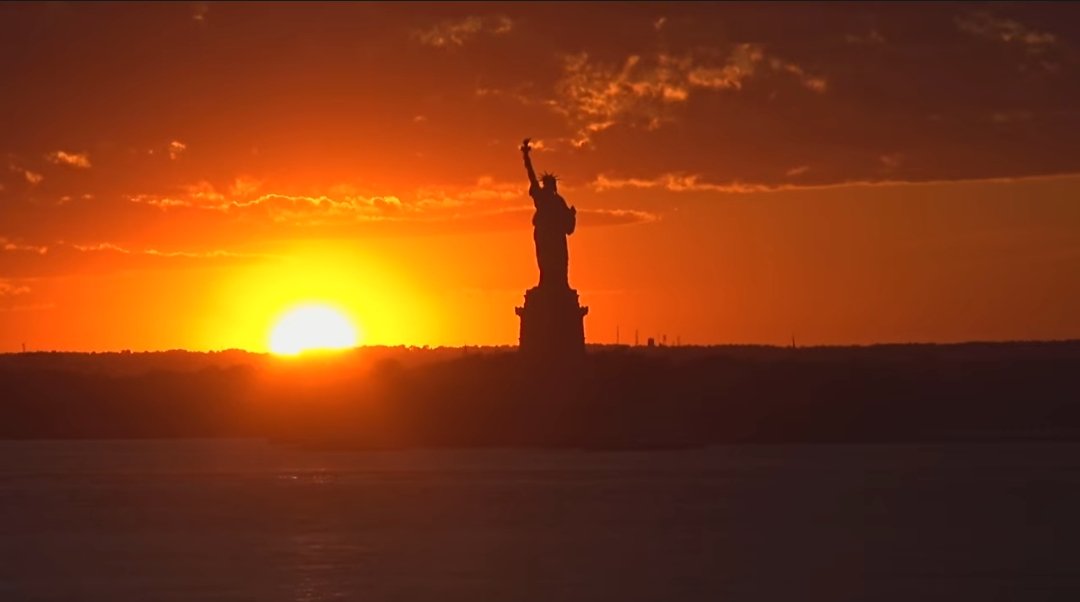 EmergencyStream's tweet photo. Incredible Sunset behind the Statue of Liberty.
Watch LIVE Video on https://t.co/T75eQnlKoY https://t.co/TpqyfpBvLP