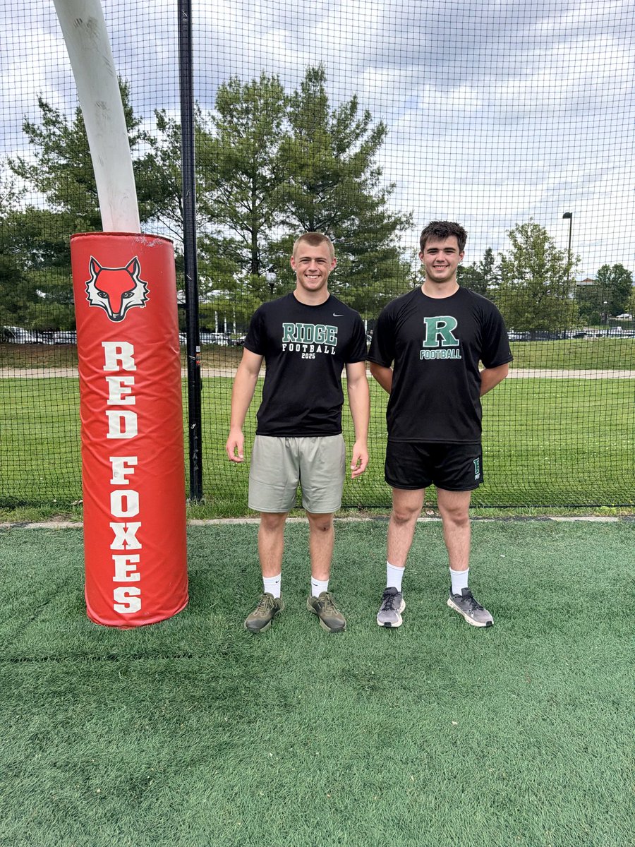 JeffBrown_co29's tweet photo. Thank you @Marist_Fball  for hosting camp today! Had a great time competing with others and being on the field with my brother, @GregBrown243309! I loved the competitive environment and coaching I received! @1_sutherland @RedDevsFootball @CUCoachArcher https://t.co/TexXhEUsFh