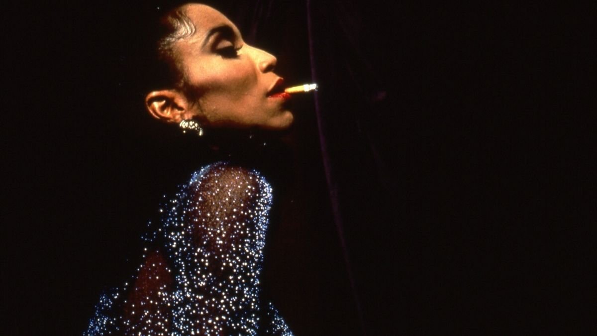 giakerman's tweet photo. Melhores de Maio

Falsa Loura (2007, Carlos Reichenbach)
But I’m a Cheerleader (1999, Jamie Babbit)
Paris Is Burning (1990, Jennie Livingston)
Suicide (1979, Anne Charlotte Robertson) https://t.co/cOtkejQ4qT