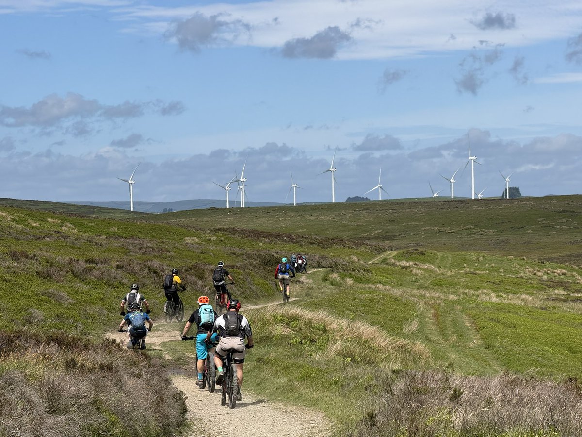 mtbcymru's tweet photo. Trans Cambrian Way Day 1, Knighton to Rhayader 🏴󠁧󠁢󠁷󠁬󠁳󠁿☀️☀️☀️ 
https://t.co/ylSVFDeMrr https://t.co/T7YTP6gMp8