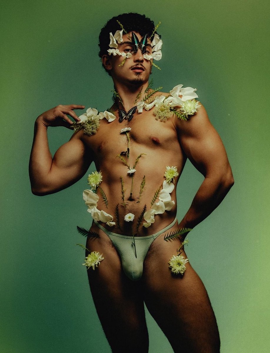 poponze's tweet photo. Riquencio, bailarino de Pedro Sampaio, em novo ensaio fotográfico. https://t.co/d24E7KLLfA
