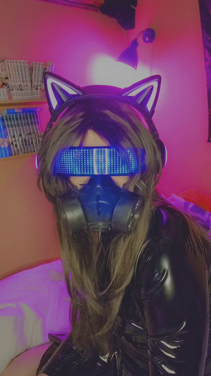 cherry_foxerry's tweet photo. Being controlled feels so good~ 
TechControl is awesome~ https://t.co/Qg9haGkRK7