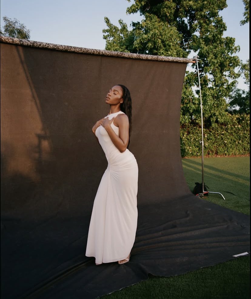 bewilderbrooke's tweet photo. Happy birthday @Normani 🥳🎉🎁 https://t.co/6DuH6xKykG