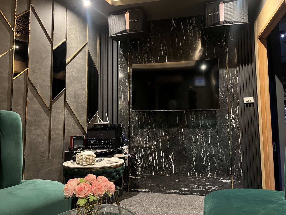 Tay221818's tweet photo. トンロー店のVIPルームが完成いたしました🥂✨

心を込めてデザイン・素材選びを行いました。
いつも温かいご支援をいただき、誠にありがとうございます🤍

これからもより良い空間づくりに努めてまいります。🙏🏼🥂🎉 https://t.co/9X3PU0nITg