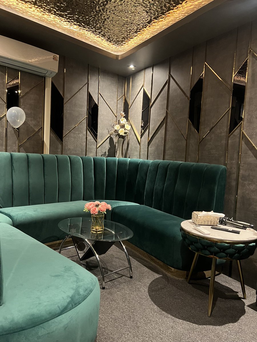 Tay221818's tweet photo. トンロー店のVIPルームが完成いたしました🥂✨

心を込めてデザイン・素材選びを行いました。
いつも温かいご支援をいただき、誠にありがとうございます🤍

これからもより良い空間づくりに努めてまいります。🙏🏼🥂🎉 https://t.co/9X3PU0nITg
