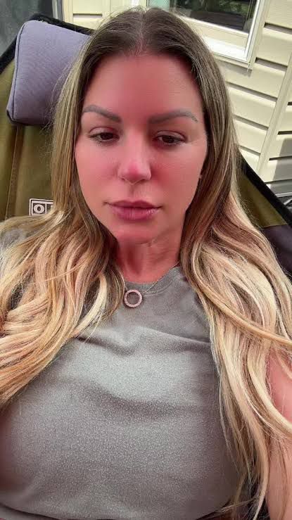 Ellen Kate Bennett tweet media