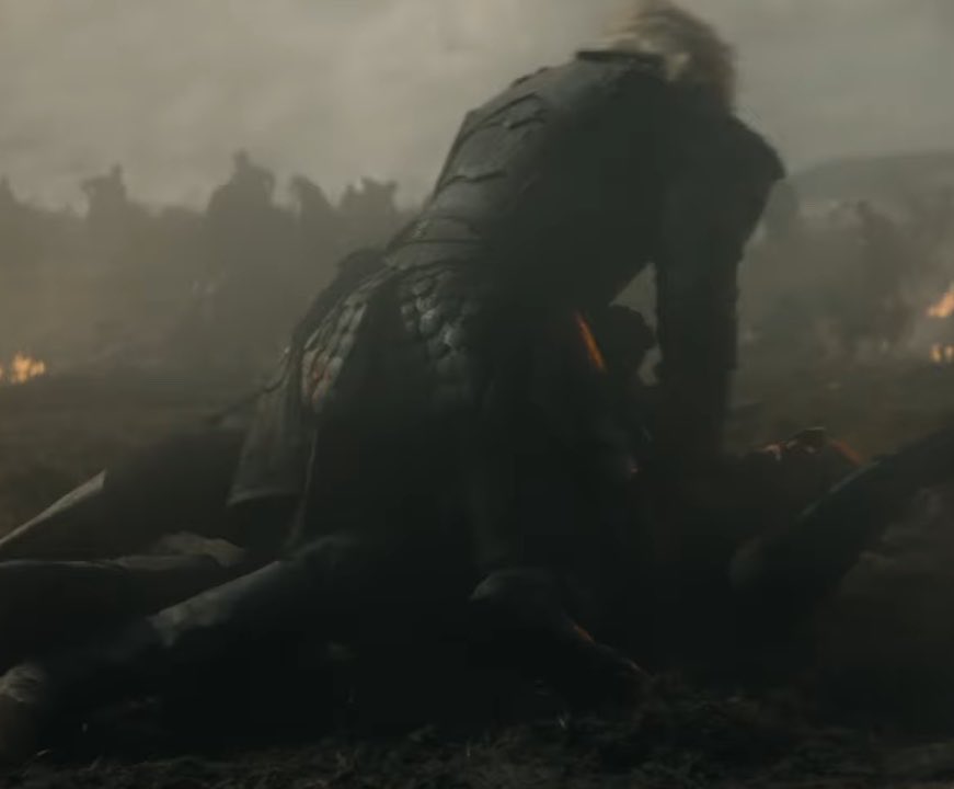 vitgoes's tweet photo. ONDE VAMOS PARAR COM ESSAS DESCARACTERIZAÇÕES DE PERSONAGEM???

após duas temporadas do daemon só batendo em mulher e homem desarmado, a hbo resolveu que agora ele vai enfrentar outros homens de igual pra igual. onde já se viu???
#hodt #houseofthedragon https://t.co/QugC54nQBz