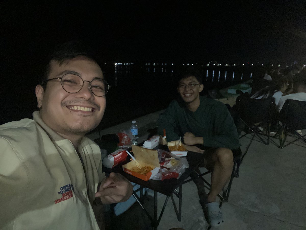 EroKups12's tweet photo. Happy Monthsary Asawa ko! 💙💙💙 @cianostic https://t.co/i8xJoc6Ans