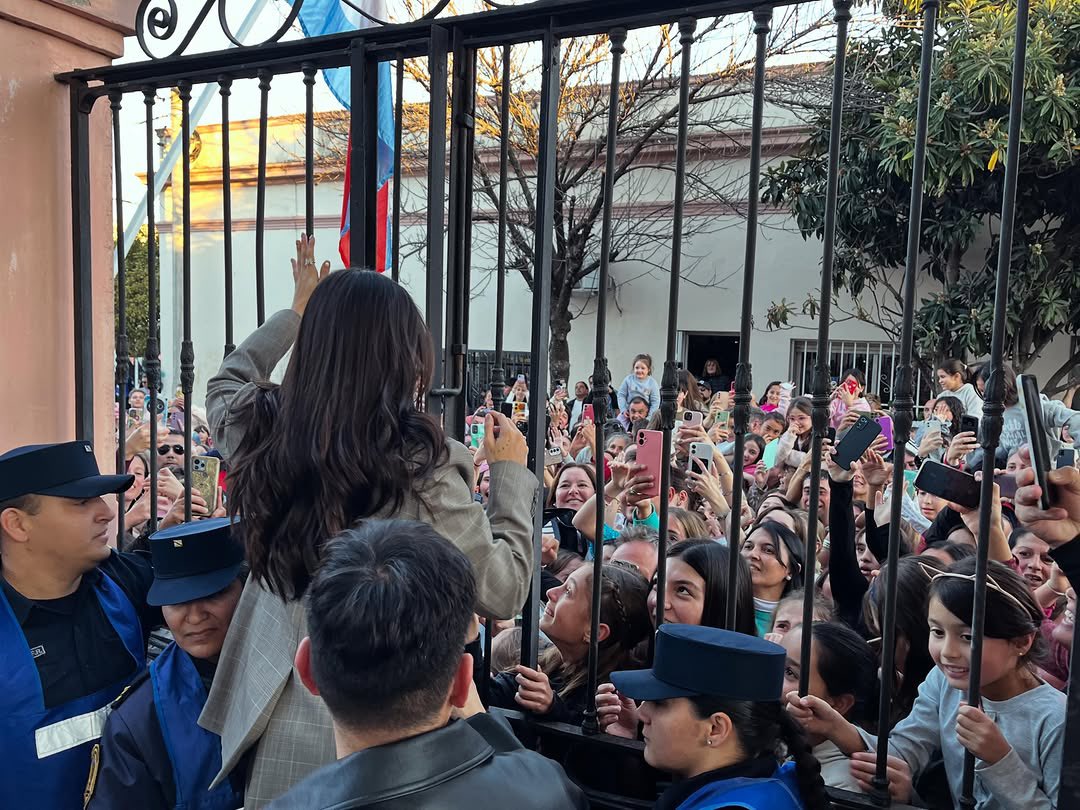 MernesData's tweet photo. Emilia esta tarde en Nogoyá. https://t.co/9BmyBhTg4X