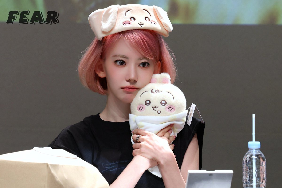 fimlens's tweet photo. 260531 비트로드 꾸라

#SAKURA #사쿠라 #宮脇咲良
#LESSERAFIM #르세라핌 #ルセラフィム https://t.co/byO6L4ikNh
