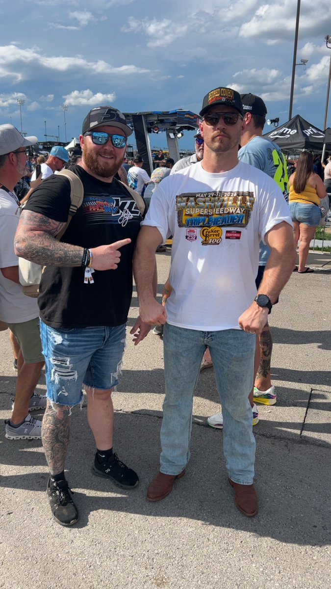 johnson_cody47's tweet photo. Bussin with the fucking boys down in Nashville!!! @BussinWTB https://t.co/Ztr2fbfdMB