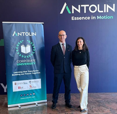 revcyl's tweet photo. Castilla y León apoya la Universidad Corporativa Antolín impulsada por la UBU y el grupo empresarial burgalés
https://t.co/bWfc7T5F6A #revcyl #castillayleon #CastillayLeón https://t.co/iksKlksK5u