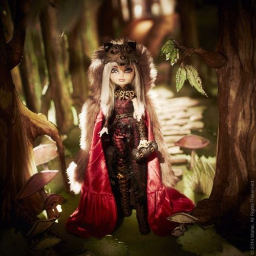 dreydreamm's tweet photo. ok so we all agree that THESE are the best ever after high dolls RIGHT?? https://t.co/FsVMj1bEJu